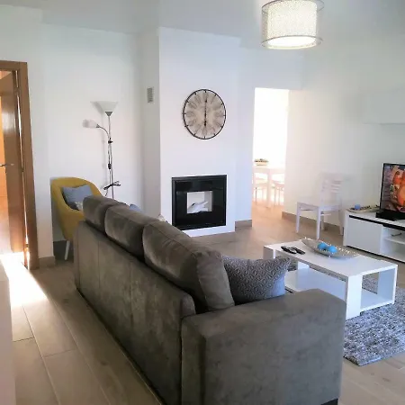 Alojamentos Campo & Mar - Vivenda Golden House Holiday home